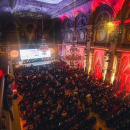 Feierliche Gala im Nationalpalast