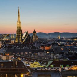 Dachterrasse mit Blick über Wien