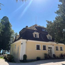 Hier, am Attersee, lässt es sich wunderbar urlauben