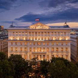 Das Hotel liegt direkt an der Ringstraße