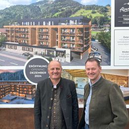 Stefan Rohrmoser (AlpenParks) und Simon Taxacher