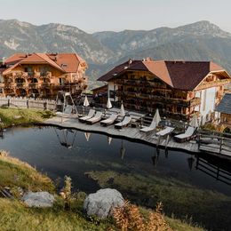 Naturteich mit Panoramablick