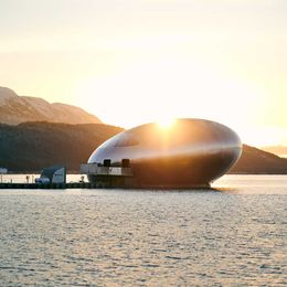 Ein Restaurant mit beeindruckender Architektur