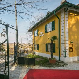 Villa Aurora