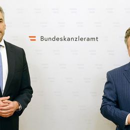 Bundeskanzler Karl Nehammer mit Wiens Bürgermeister Michael Ludwig