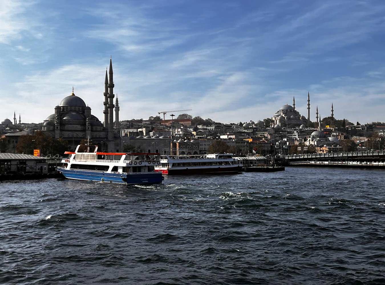 © Wolfgang Schedelberger Goldenes Horn und Galatabrücke Istanbul