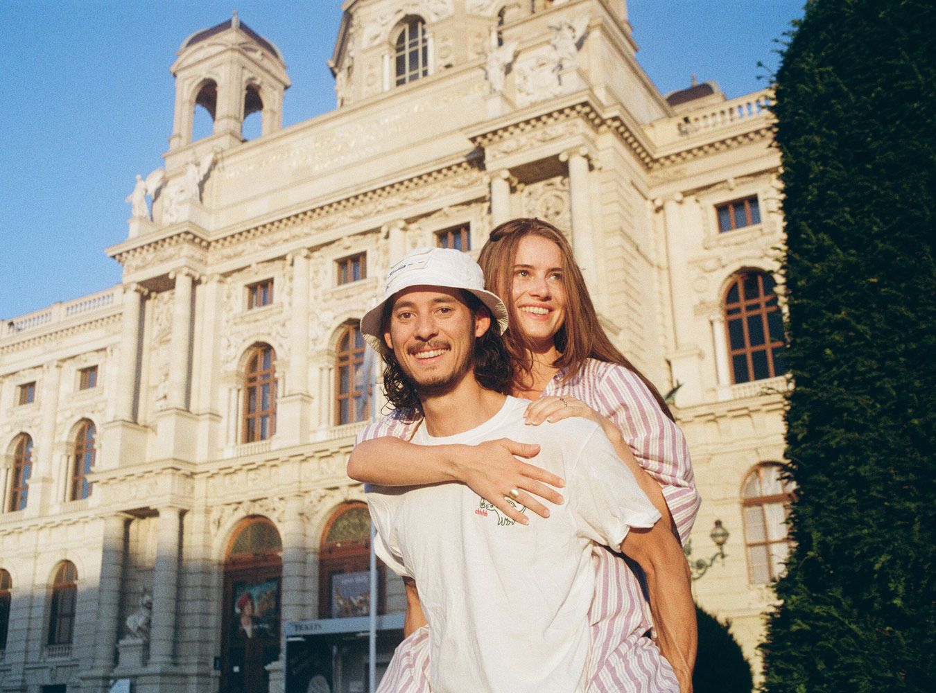 Lukas Anton Stein und Viola Aimée Waldeck