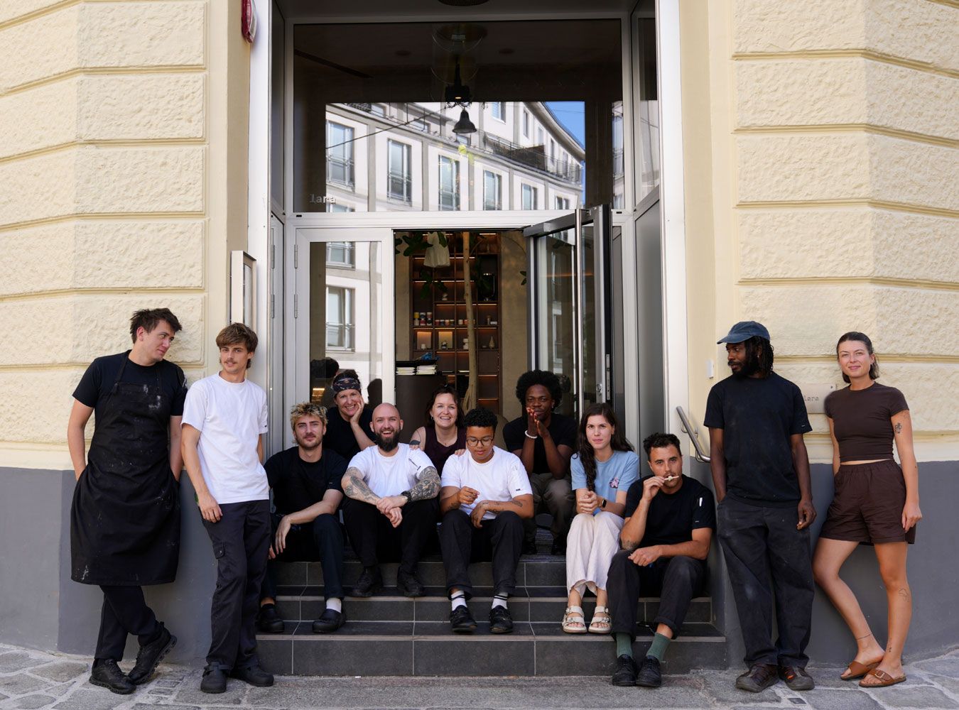 Das Team vor dem Lara
