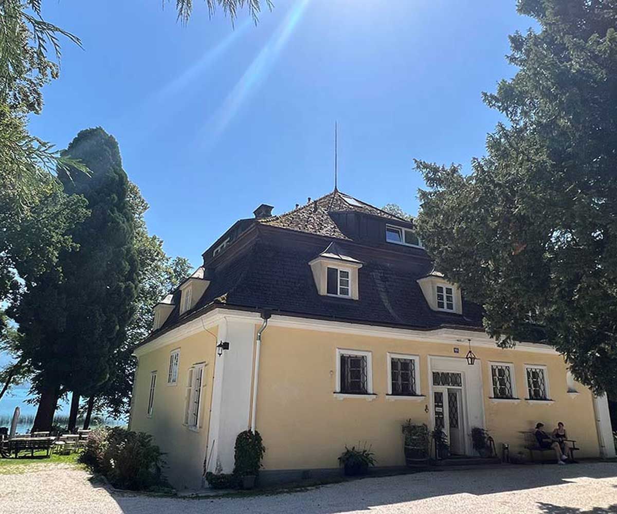 Hier, am Attersee, lässt es sich wunderbar urlauben