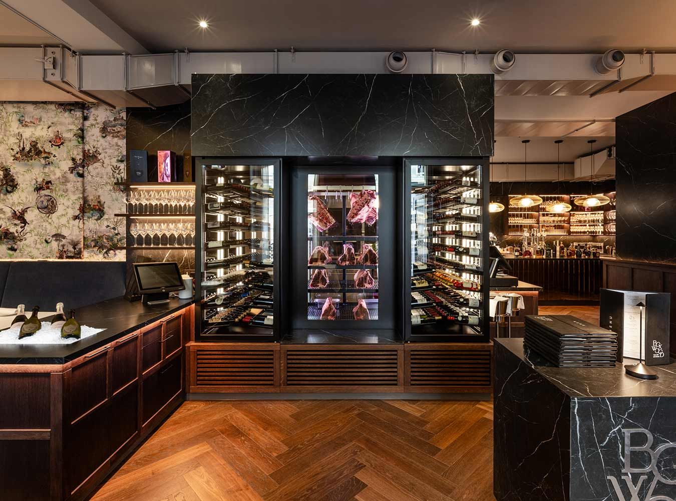 © Derenko Interior Design Reife- und Weinschrank