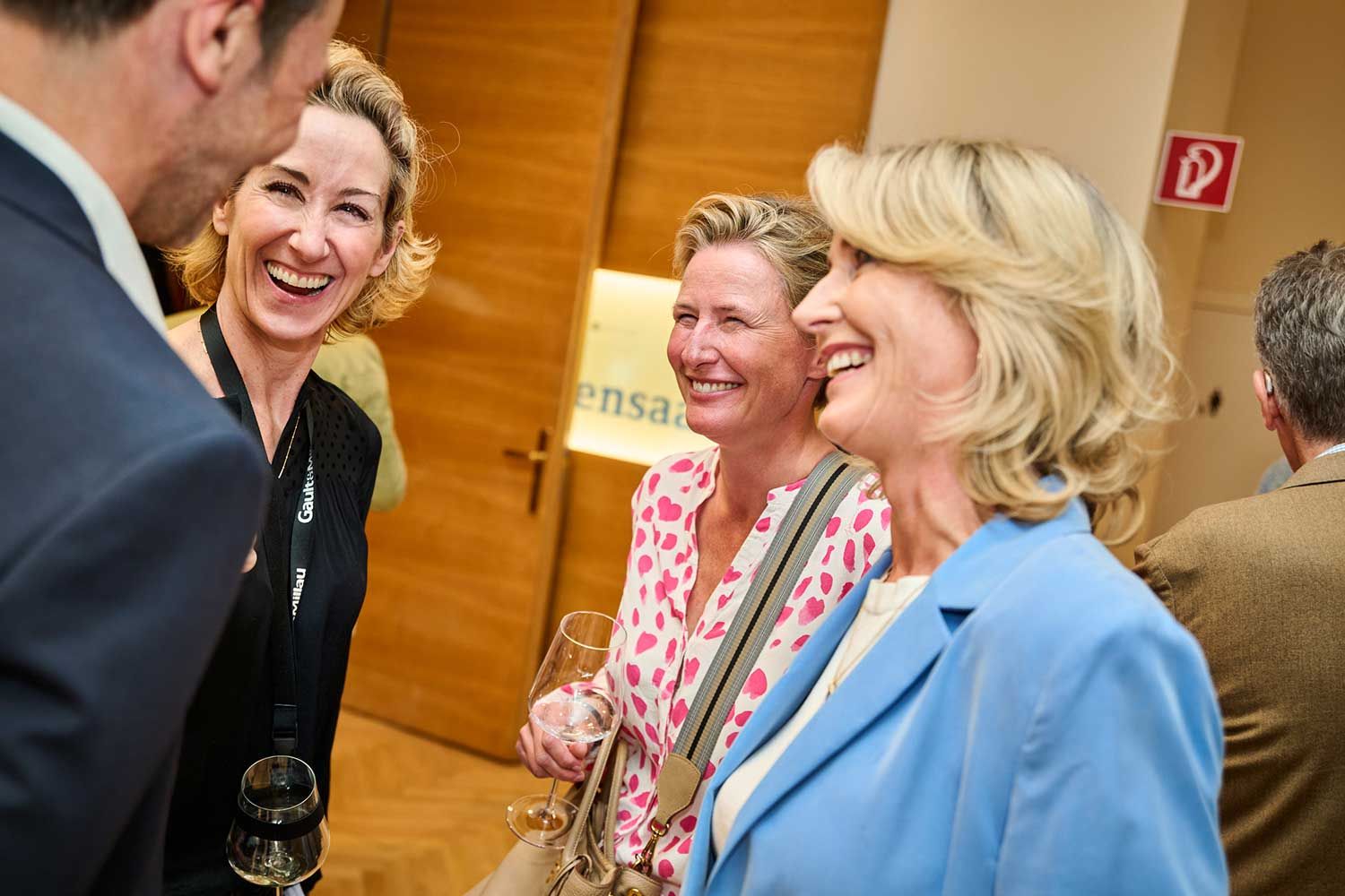 Kati Bellowitsch, Prinzessin Marie von und zu Liechtenstein, Martina Hohenlohe