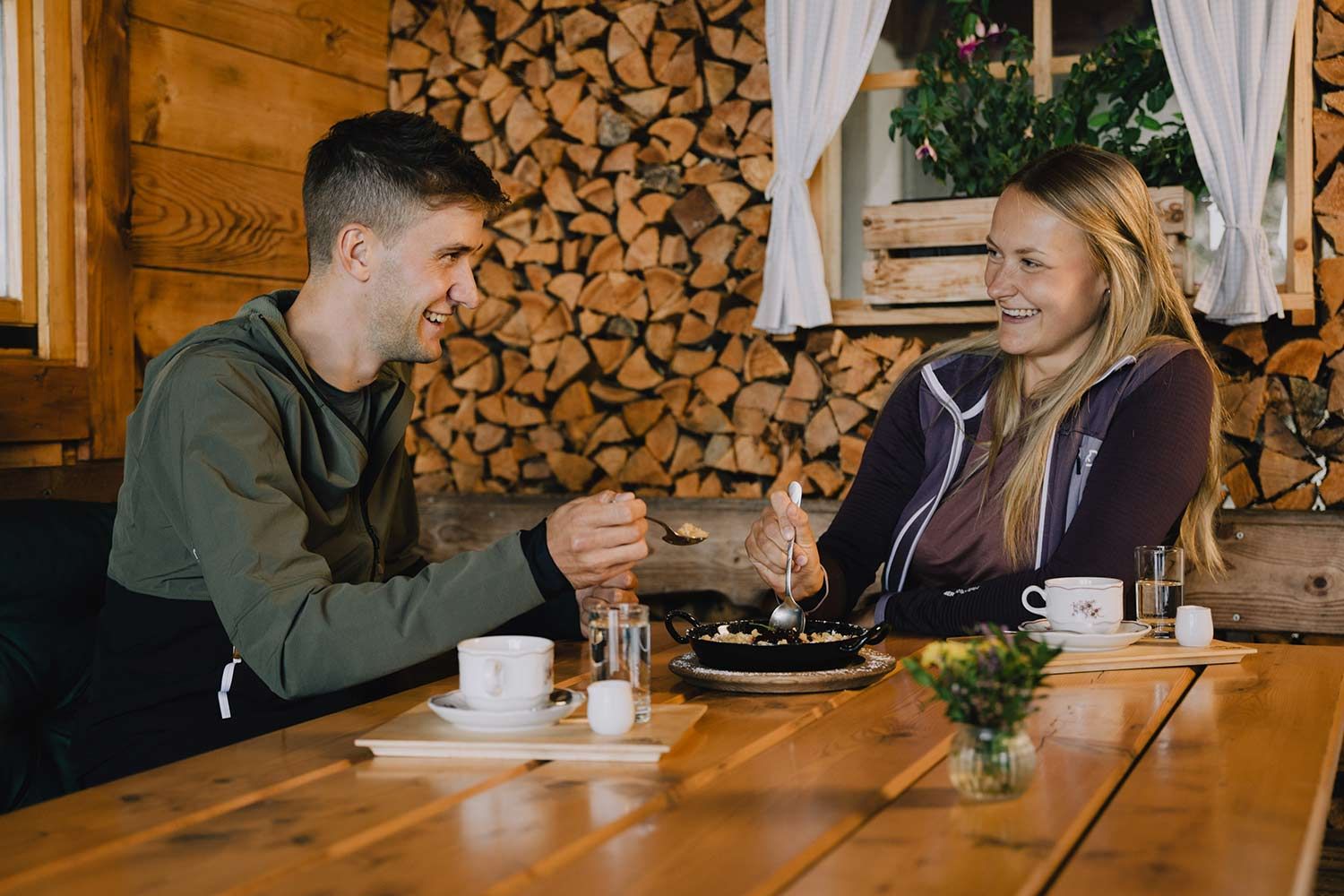 TVB Schladming Dachstein / Gerald Grünwald Miasl (regionale Spezialität) auf der Sattelberghütte