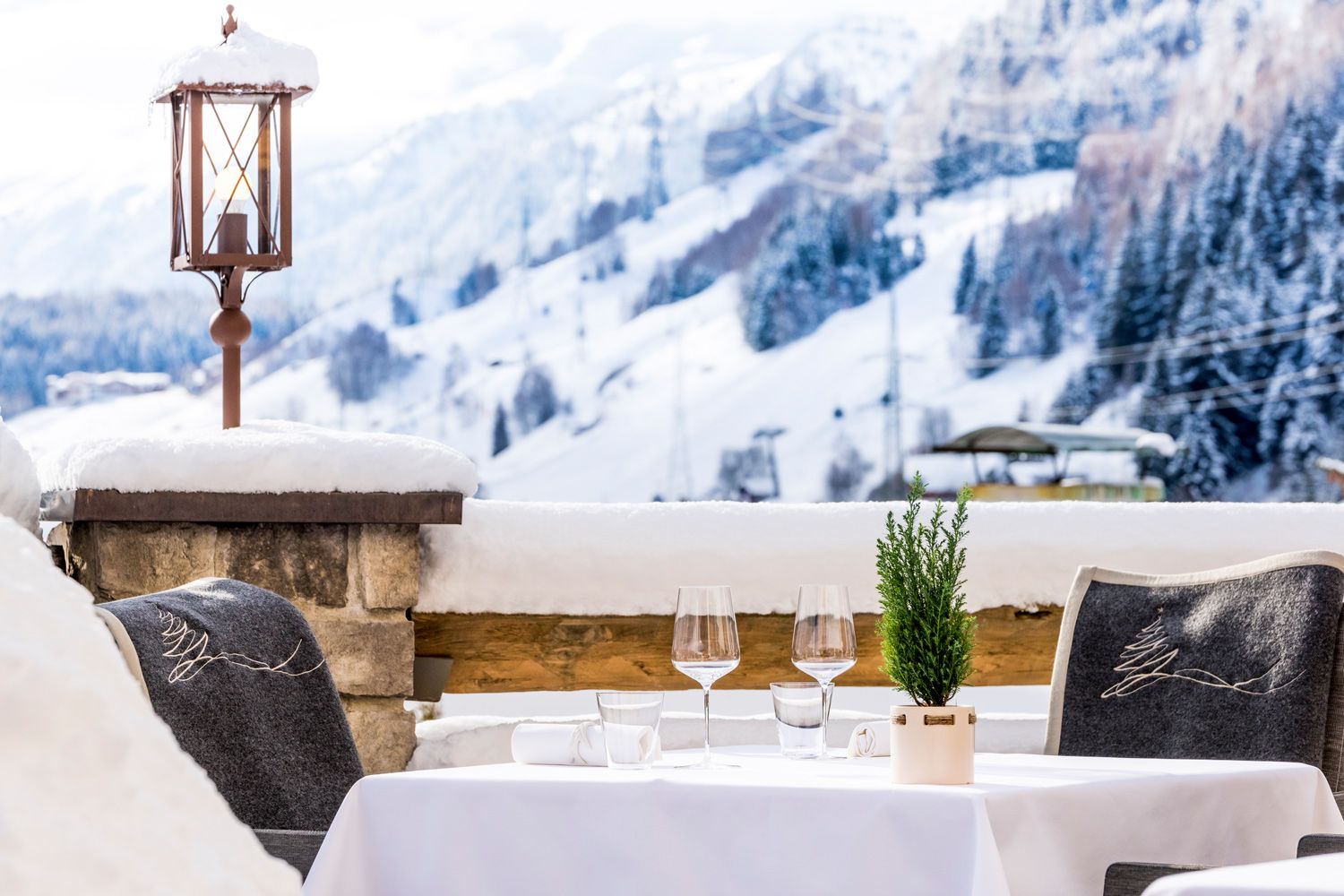 Dinieren mit Blick auf die Alpen im Tannenhof