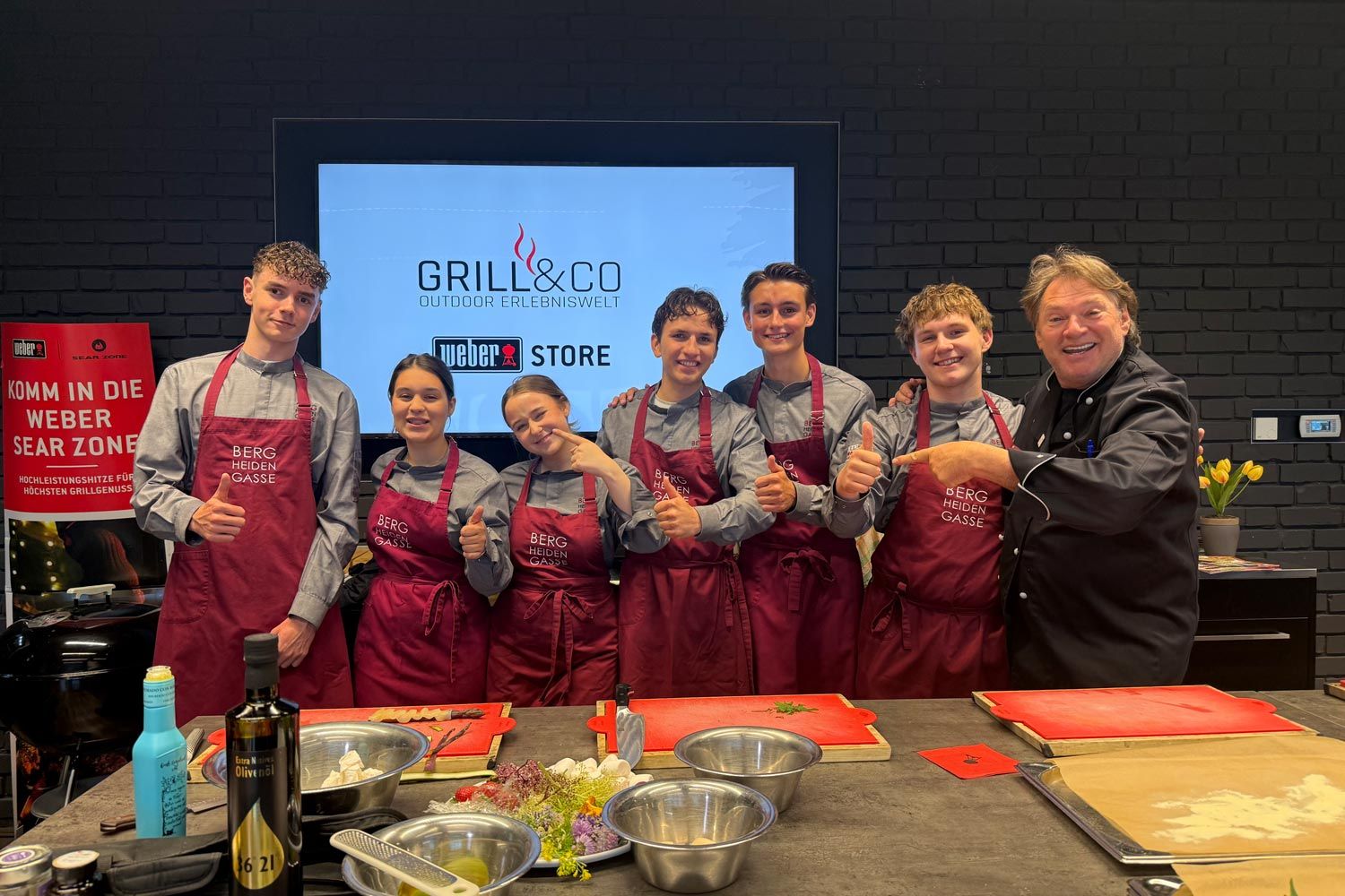 PR FINGER Schüler:innen-Team: Maximilian Pikisch, Anna Röhrich, Pia Wattrodt, Simon Rzetowsky, Moitz Mahringer, Niklas Broschek und Coach Heinz Hanner