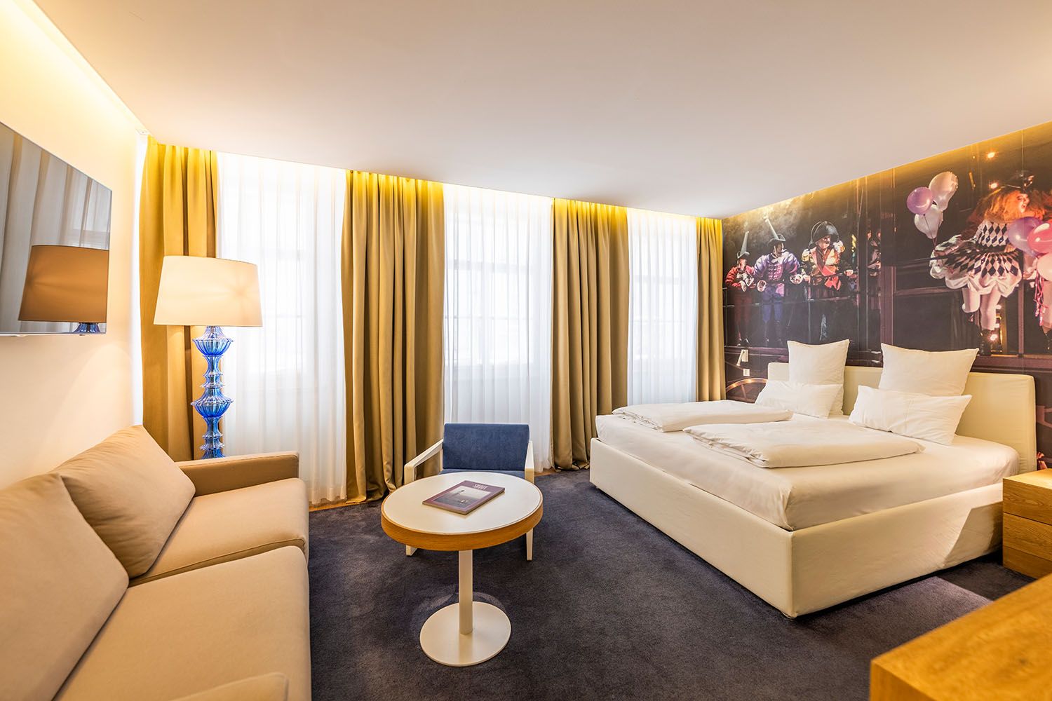 Michael Groessinger Junior Suite