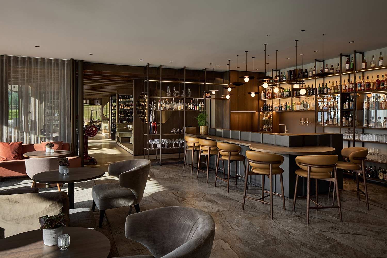 Lounge Bar