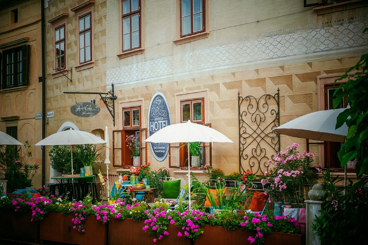 Beni Mooslechner, Mooslechner KG