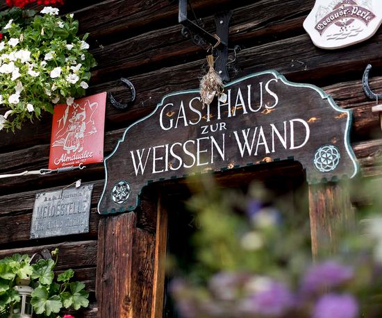 Gasthaus Weisse Wand
