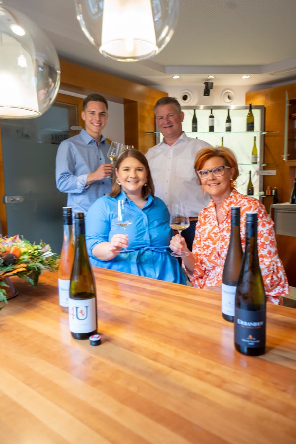 Weingut Urbanihof - Paschinger Familie Paschinger