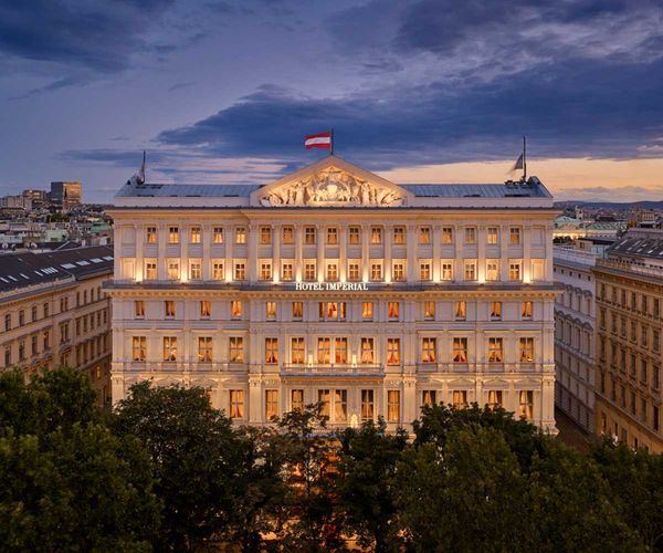 Das Hotel liegt direkt an der Ringstraße