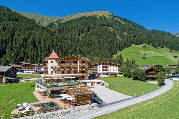 ALPINHOTEL BERGHAUS ****