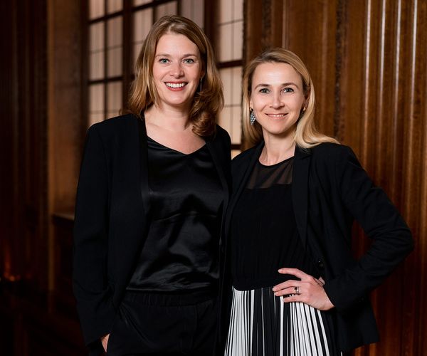 Monique Dekker und Barbara Goettling