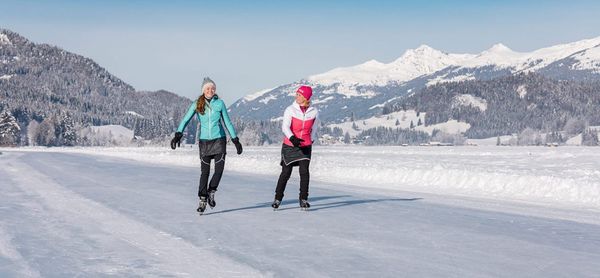 Eislaufen am Weissensee