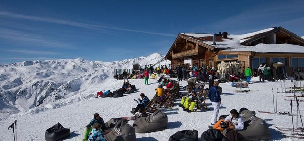 Die Kristallhütte versprüht einen Hauch St. Moritz