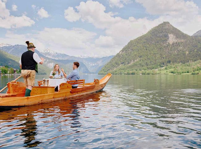 © Tauroa Genussvolle Plättenfahrt am Grundlsee