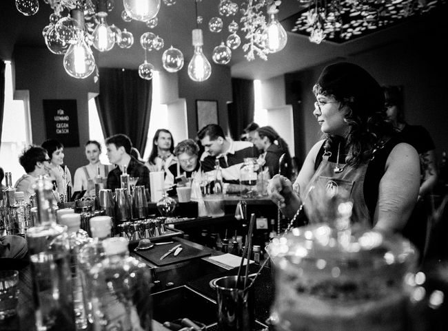 Am Weltfrauentag übernehmen Top-Barkeeperinnen die Hammond Bar