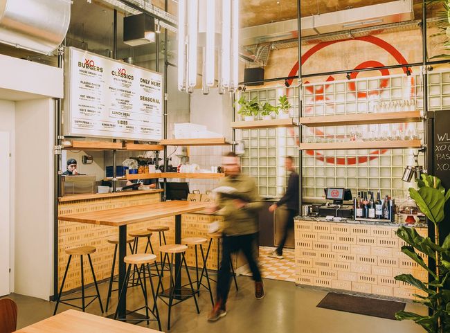 XO Grill wird für einen Tag zum „Burger & Phở Haus“