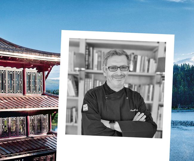 © Hotel Hochschober Arnold Pucher vor dem bekannten Chinaturm