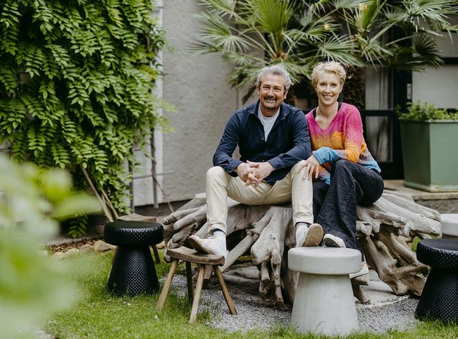 © We are giving Emanuel Grasl und Aline Grasl-Gagern