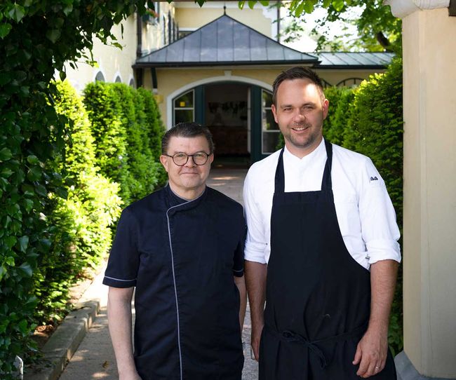 / Foto beigestellt Nach 20 Jahren übergibt Bernhard Hauser das Küchenzepter an Martin Schmid