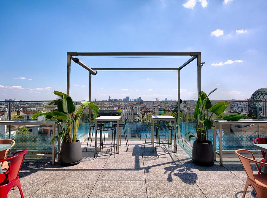 Cocktails mit Blick über Wien