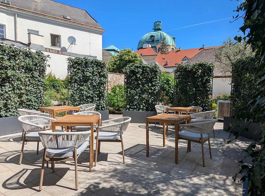 Gastgarten im Stift Klosterneuburg