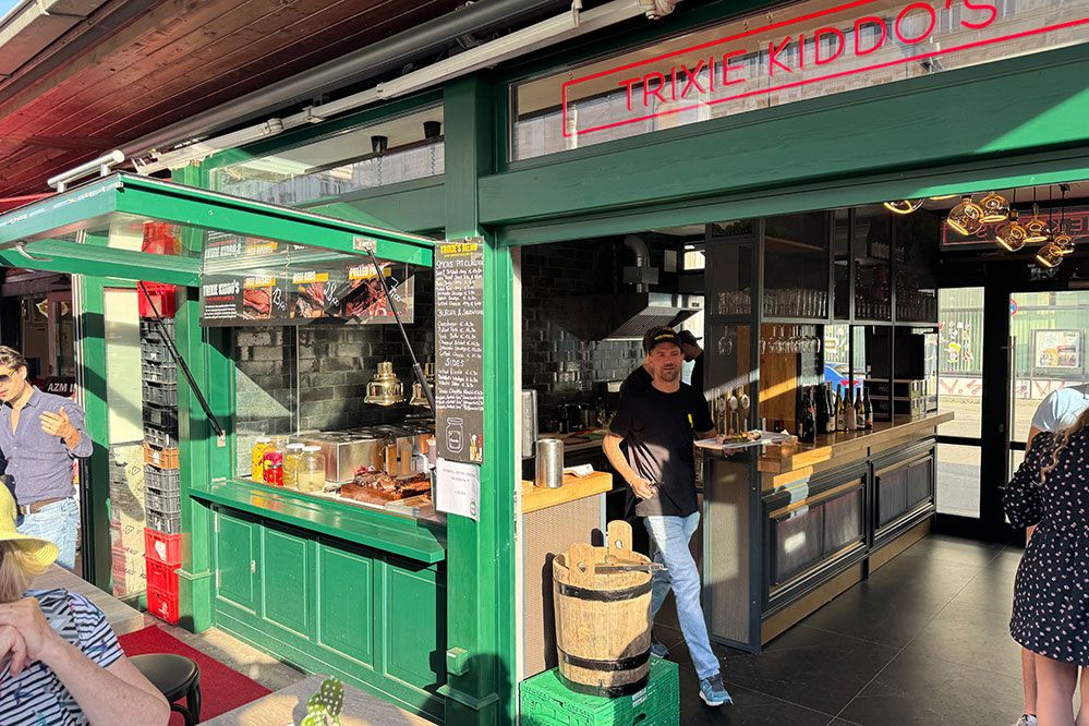 Fügt sich stimmig in das Naschmarkt-Ensemble