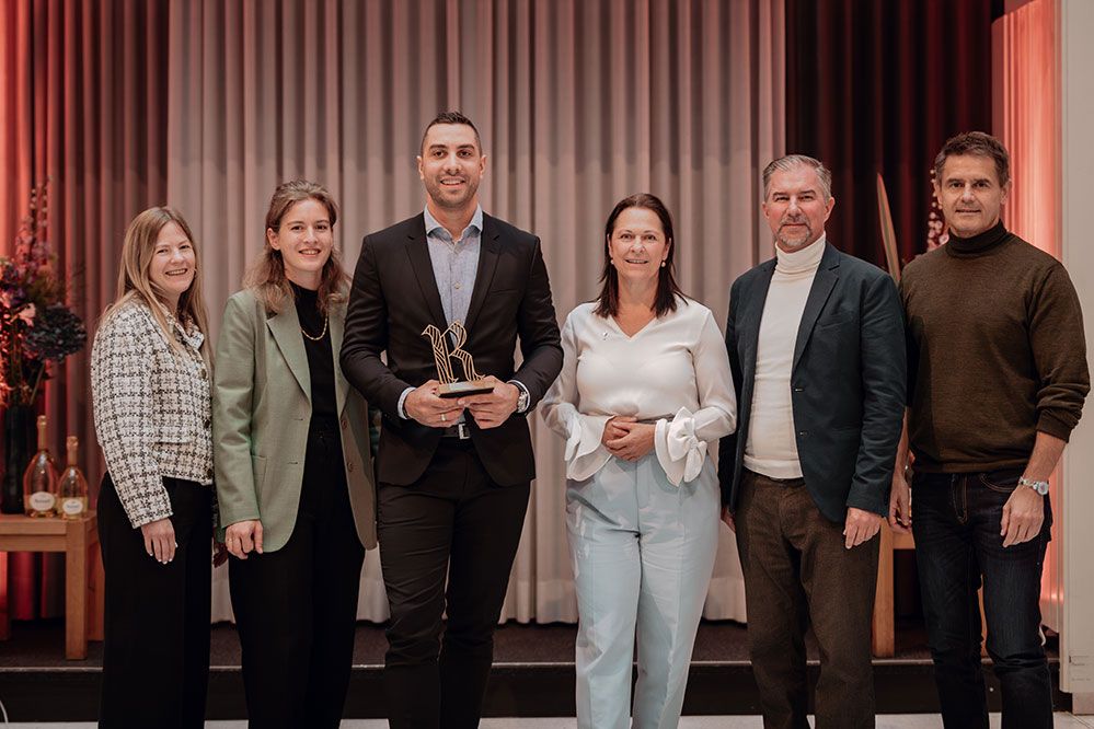Daniel Gyüre mit der Ruinart-Jury