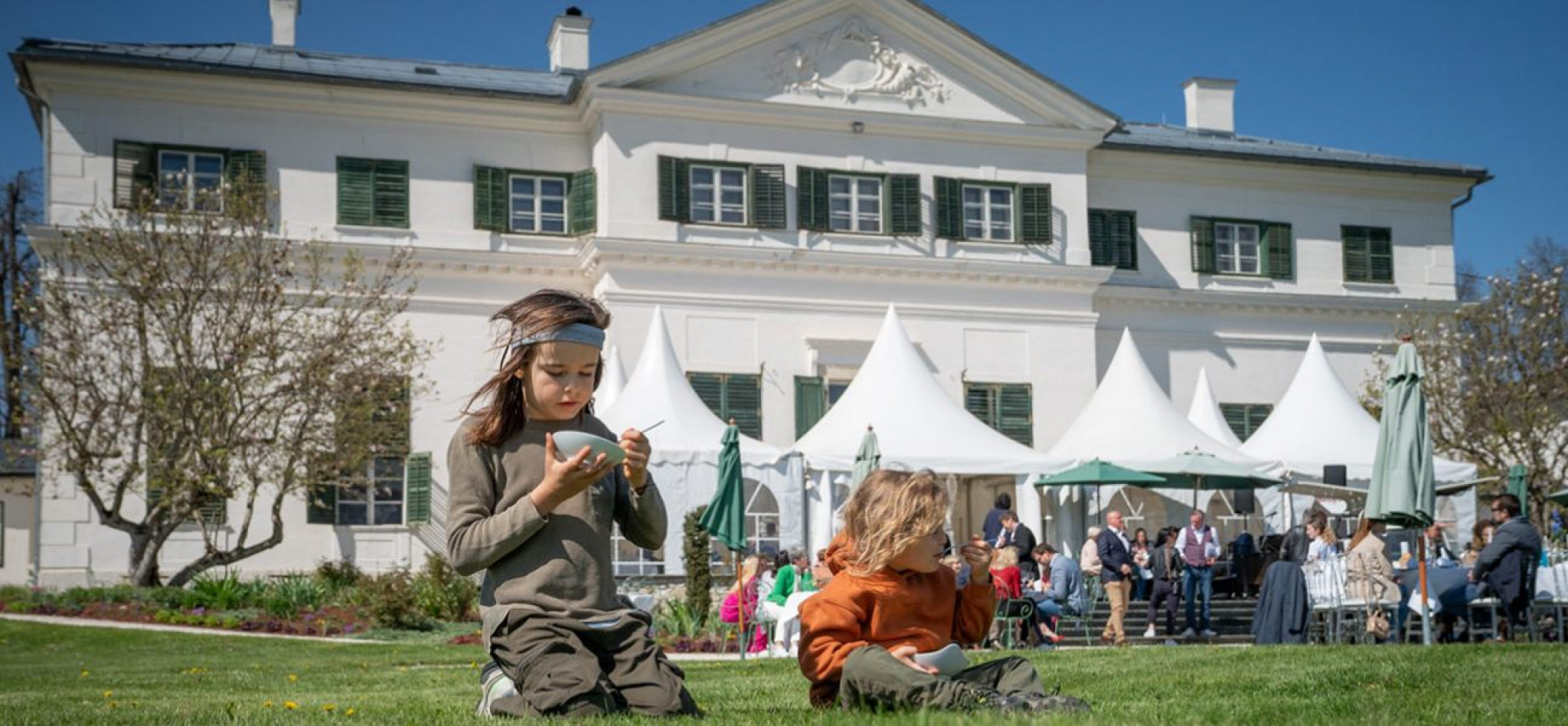 Auch die kleinsten Gäste ließen es sich auf Schloss Rosegg schmecken