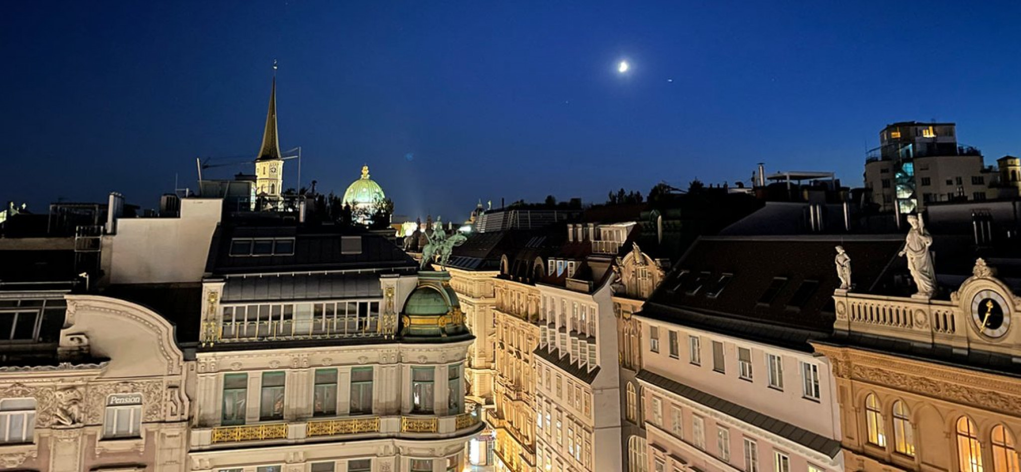 Blick über das nächtliche Wien